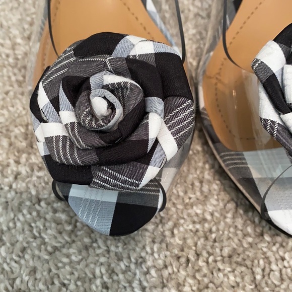 NWOT J. Renee’ sling back sz 6.5 blk/wh plaid. - Picture 3 of 7